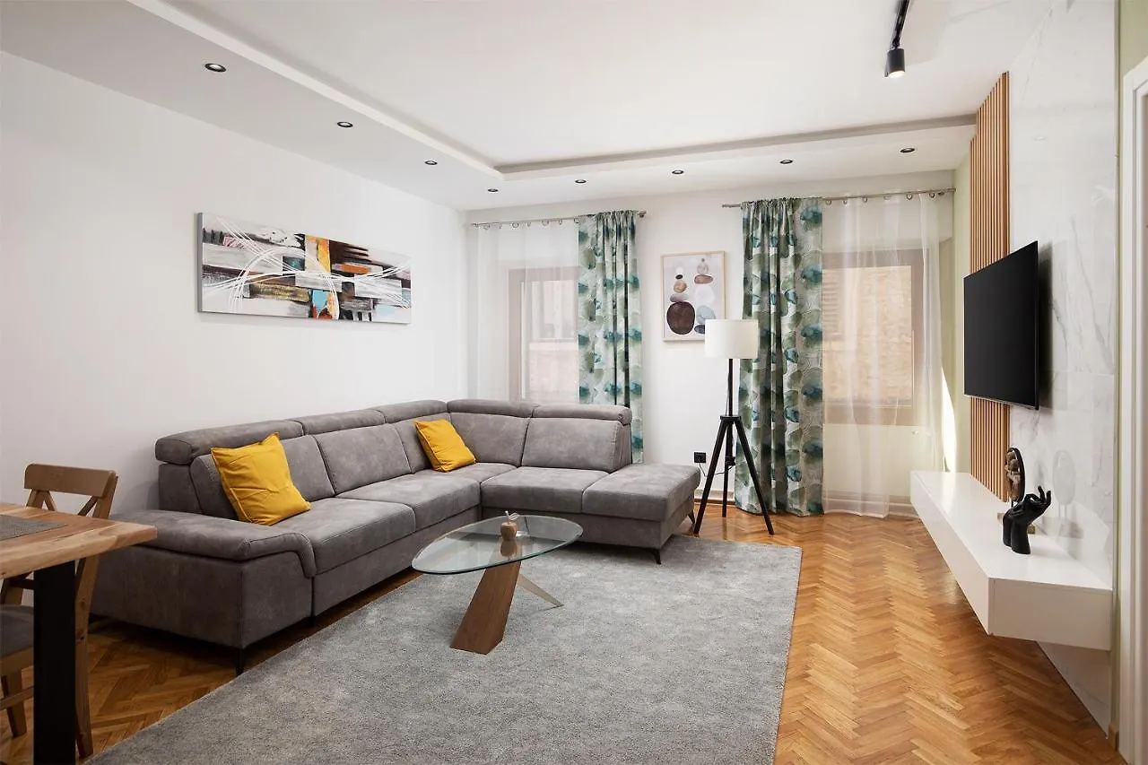 Sena Luxury Apartments Pula 0*,  Croatia